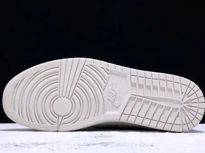 Bone 1 Air SB x Light Nike CD6578-006 Jordan High OG 0518